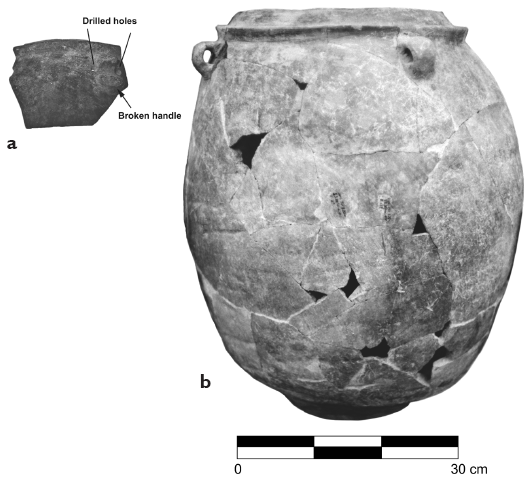 Image: 7.18. Flanged-neck tecomates from Lambityeco (photo of reconstructed tecomate courtesy of Marcus Winter)